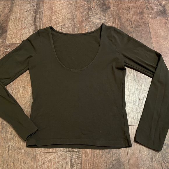 Madewell olive LOW BACK top - Picture 3 of 4